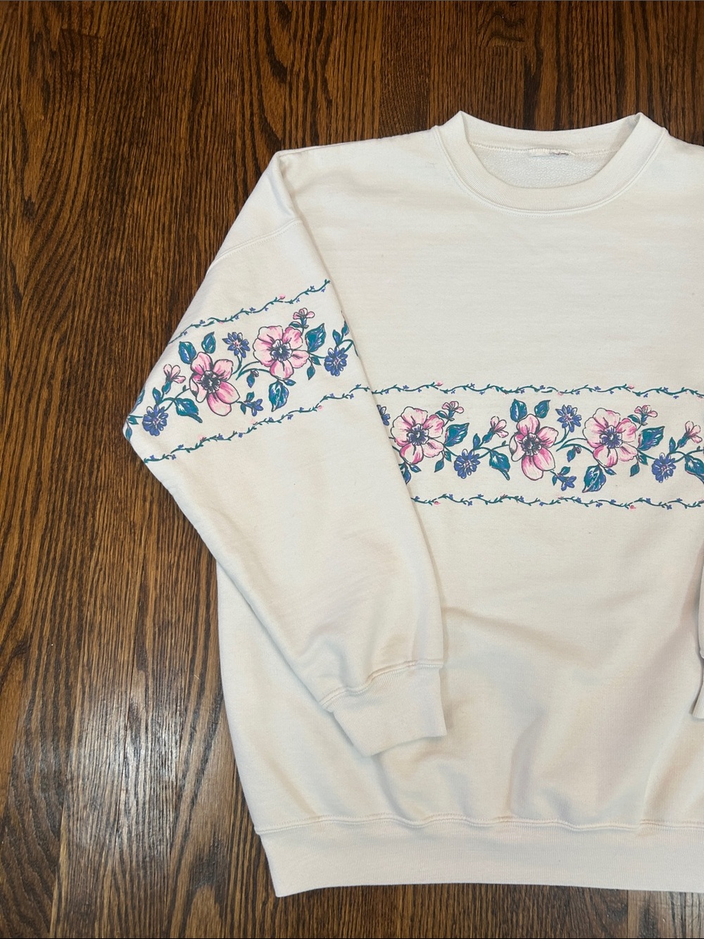 Vintage 90s Floral Sweatshirt - Picture 3 of 10